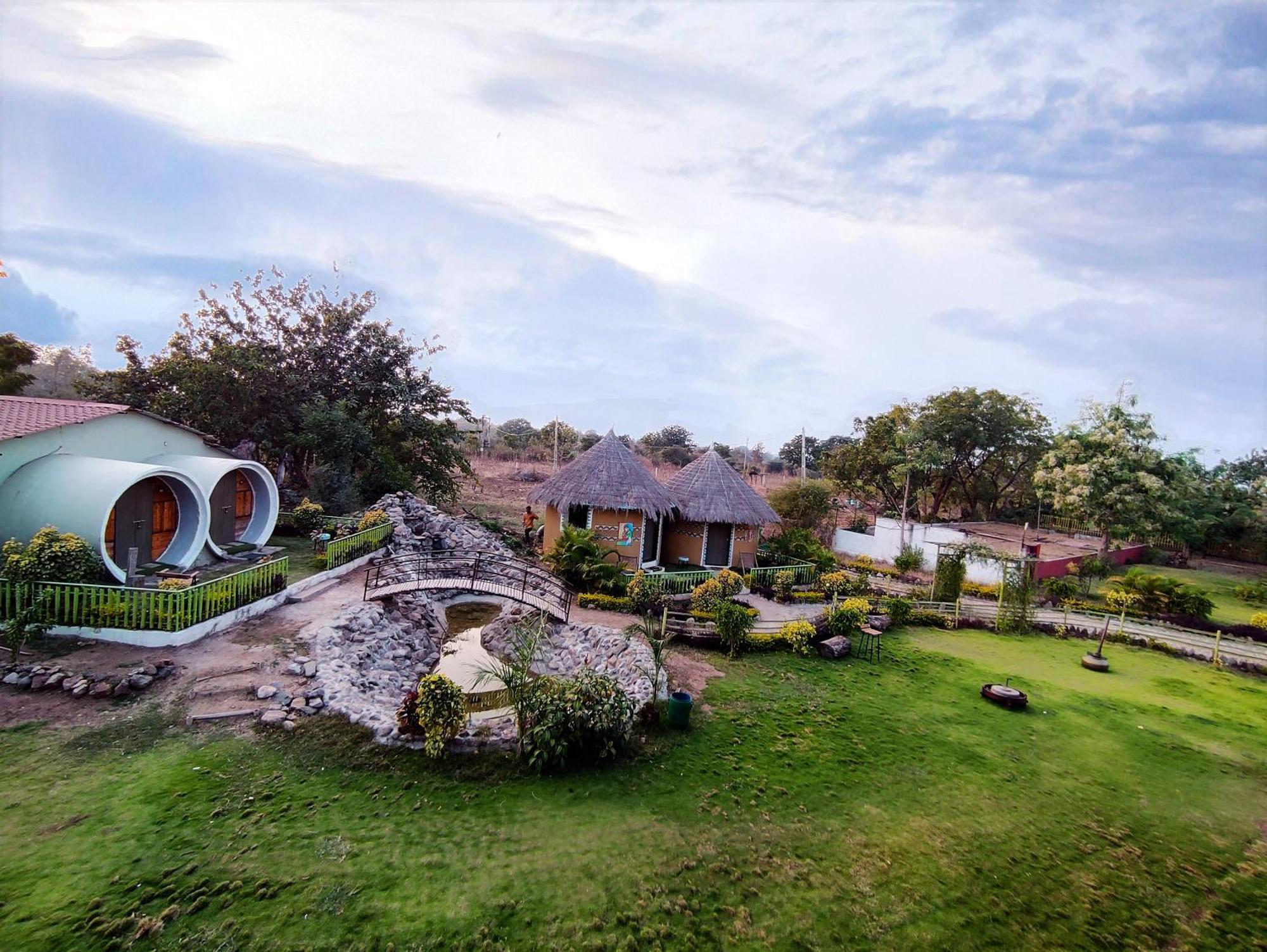 Van Vagdo Resort Rajpipla Exterior foto